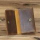 Tarjetero de cuero minimalista con ranura para varias tarjetas