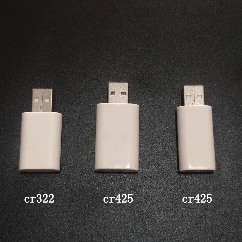Baterías recargables colocadas en los cargadores USB