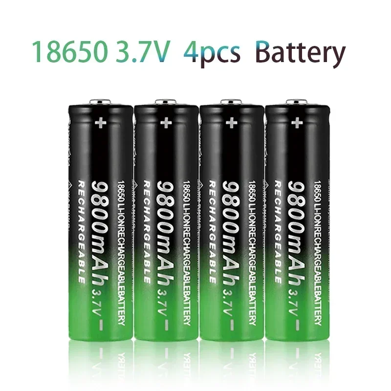 Baterías 18650 insertadas en linterna LED