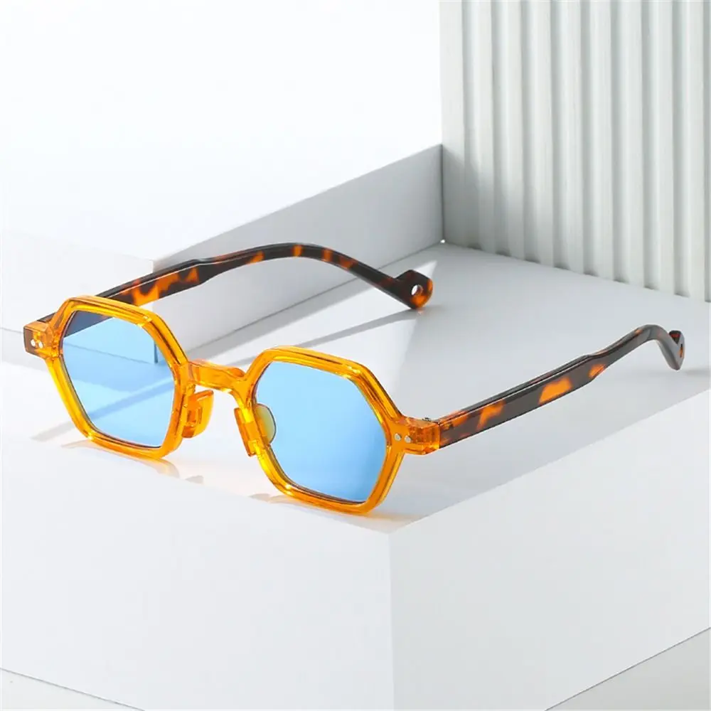 Gafas de sol poligonales cuadradas UV400 vintage con lentes oceánicas