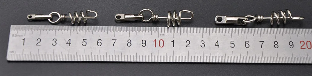 Conector giratorio de pesca para aparejos