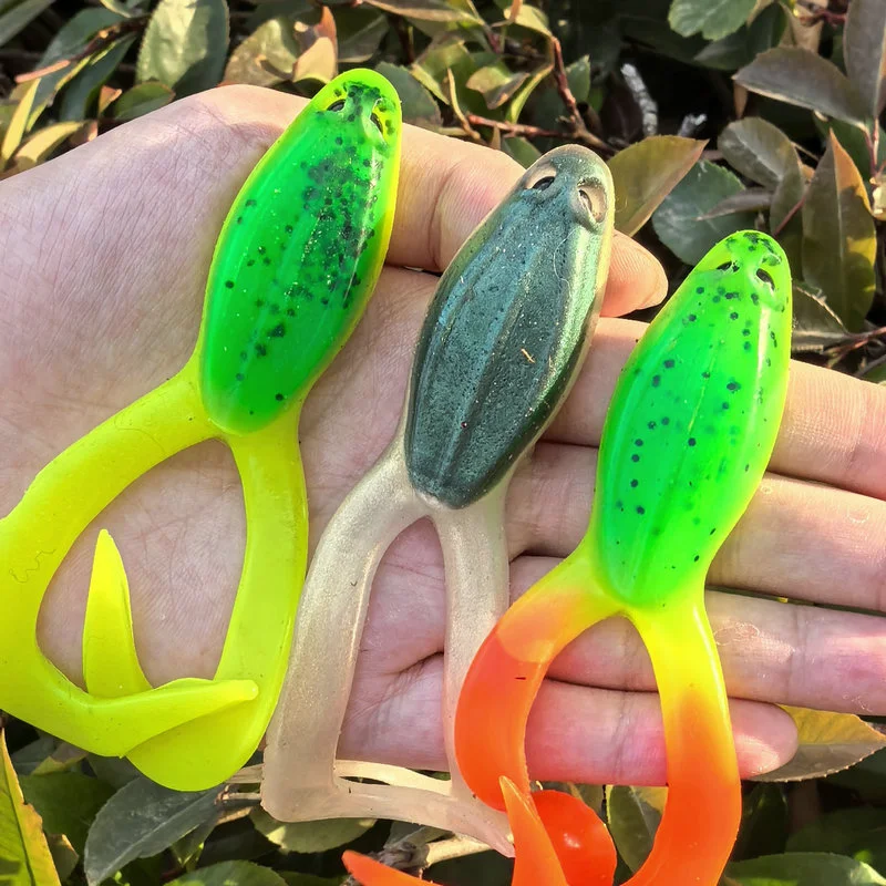 Señuelo rana flotante realista para lubina y cabeza de serpiente - imagen 5