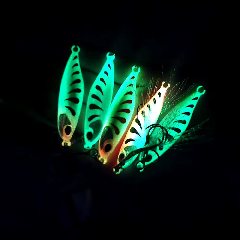 Señuelo luminoso para jigging con cucharilla metálica - imagen 3