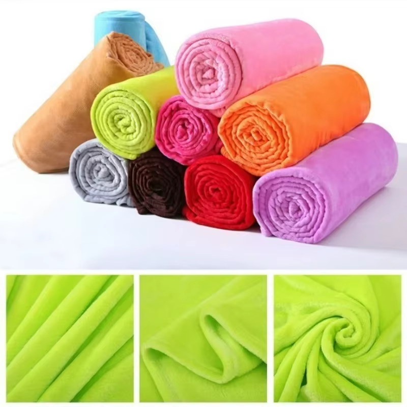 Manta de Flanell Suave 70x100cm – Plush Cálida para Sofá y Cama