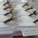 Anzuelos dorados con púas tipo pluma de garza para corrientes - imagen 5