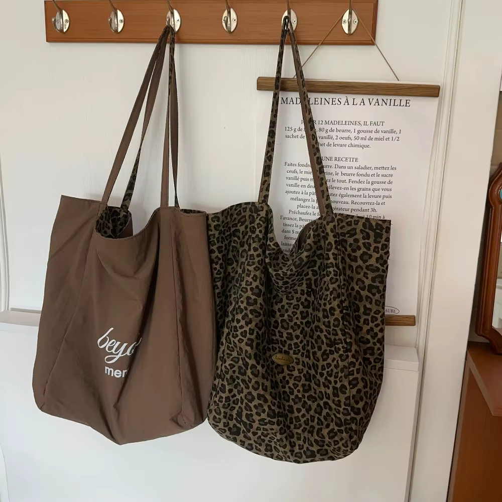 Bolsa de lona resistente con estampado leopardo – Ideal para pesca - imagen 5