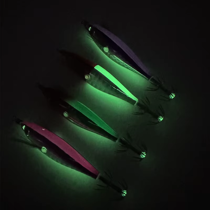 Pluma Calamar Horizontal Ackibbik – Luminosa para Pesca en Agua Salada - imagen 5