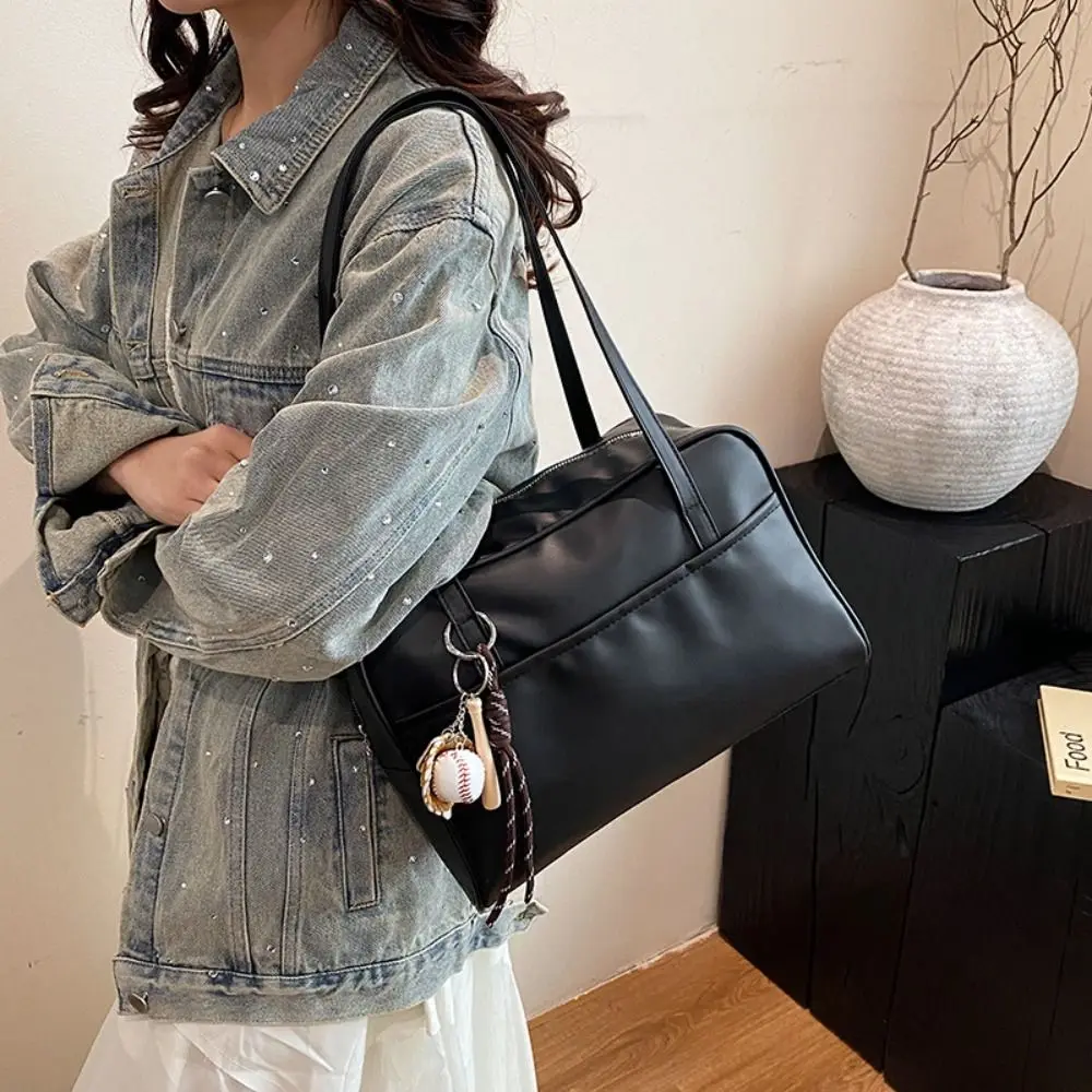Bolso bandolera PU de cuero para mujer gran capacidad con colgante - imagen 2