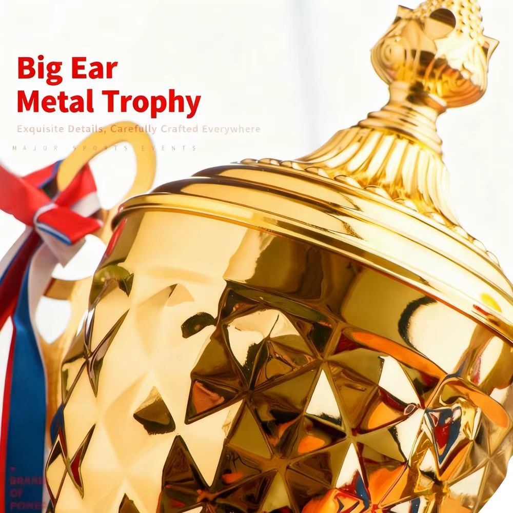 Trofeo de pesca de metal dorado con grabado gratuito - imagen 2