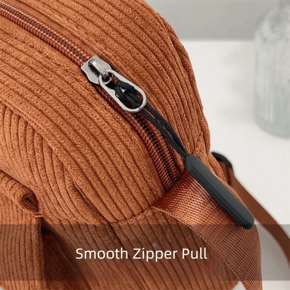 Bolso pequeño tipo bandolera con bolsillo para teléfono