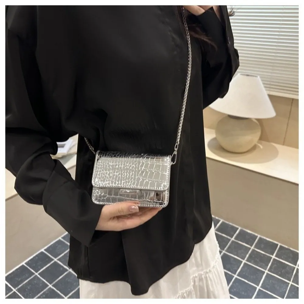 Bolso de hombro cuadrado minimalista de cuero PU con correa cadena - imagen 2