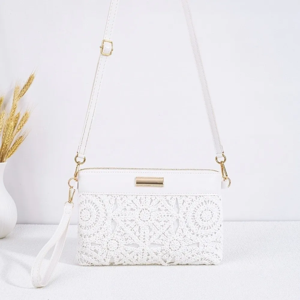 Bolso en tonos neutros: blanco, caqui y beige