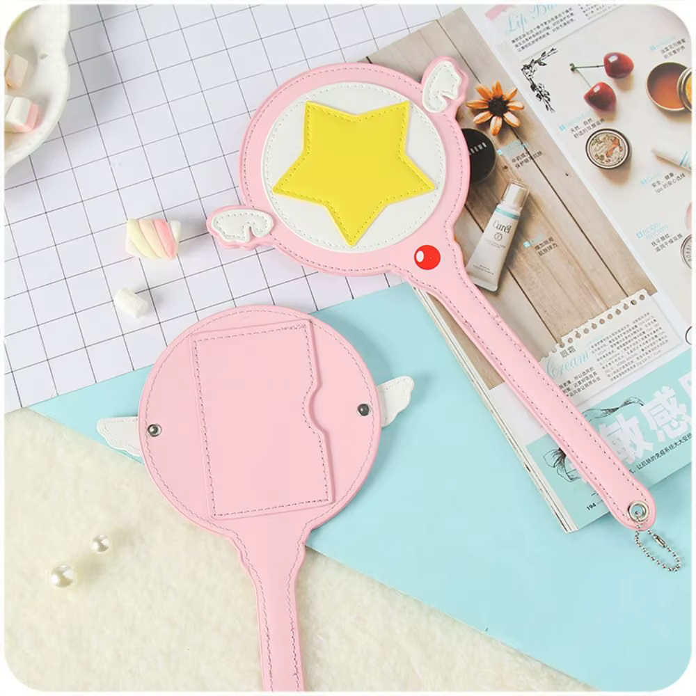 Funda para cartas anime de cuero PU con varita mágica y alas - imagen 3
