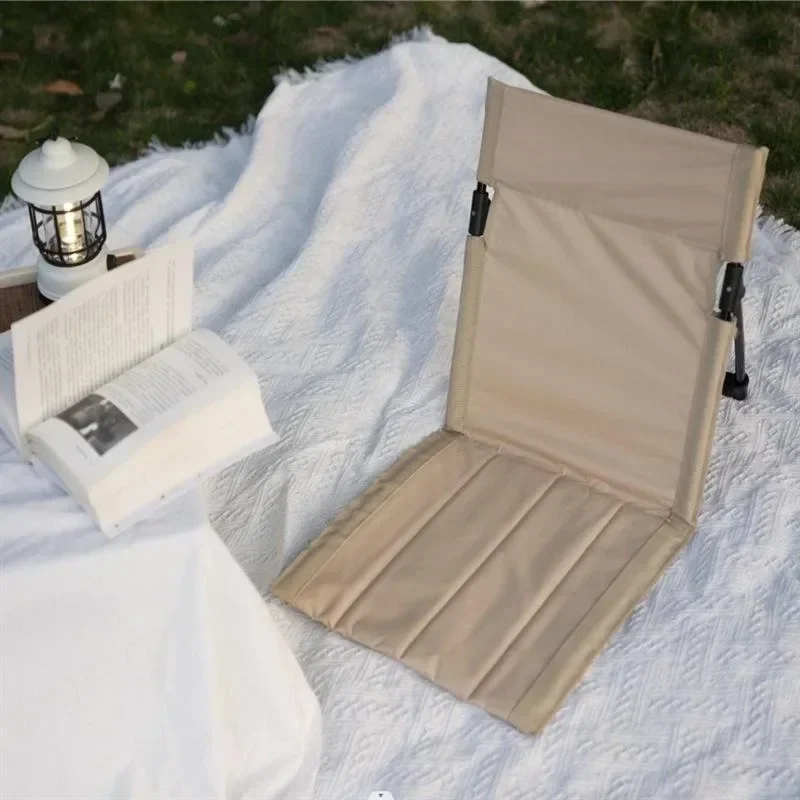 Detalle de estructura y tejido resistente para camping