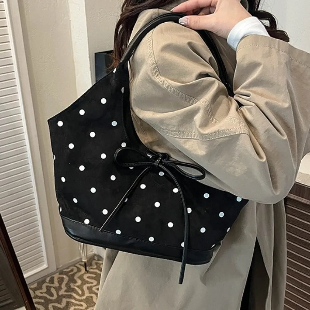Bolsa de pesca bandolera ligera con estampado de puntos - imagen 3