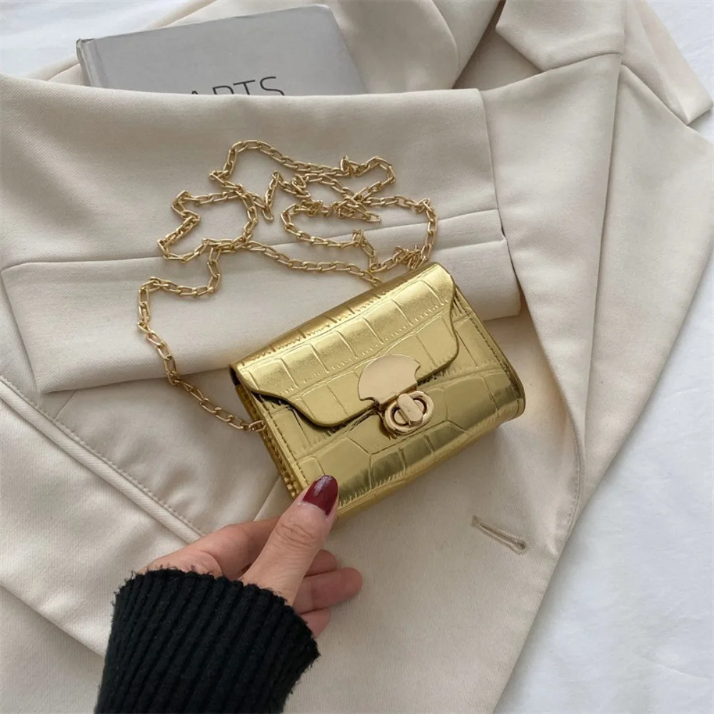 Bolso de hombro para combinaciones casuales