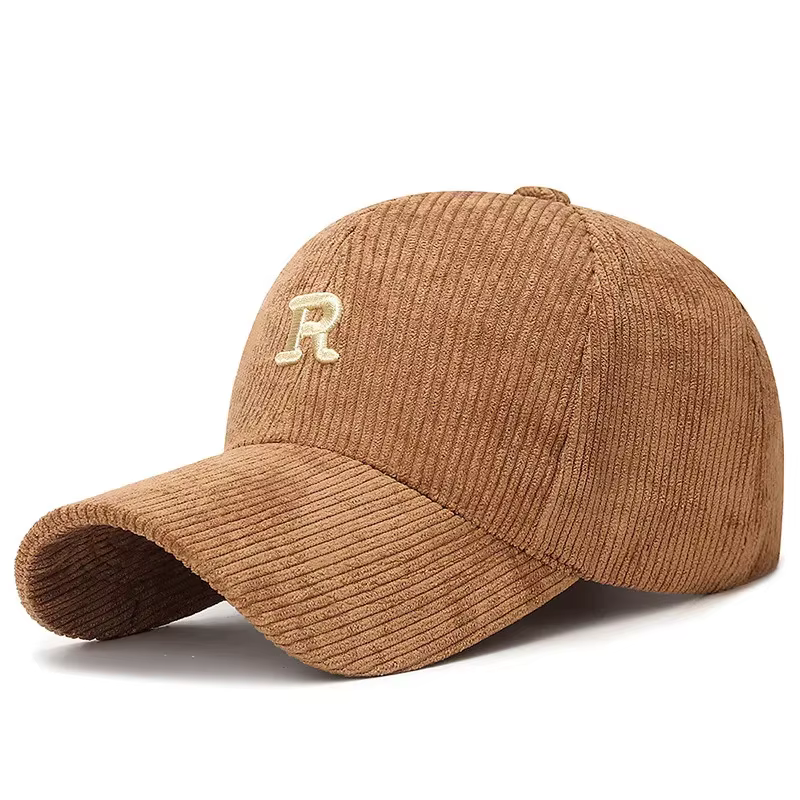 Gorra Estructurada con Bordado 3D 'R' – Pana Ajustable - imagen 5