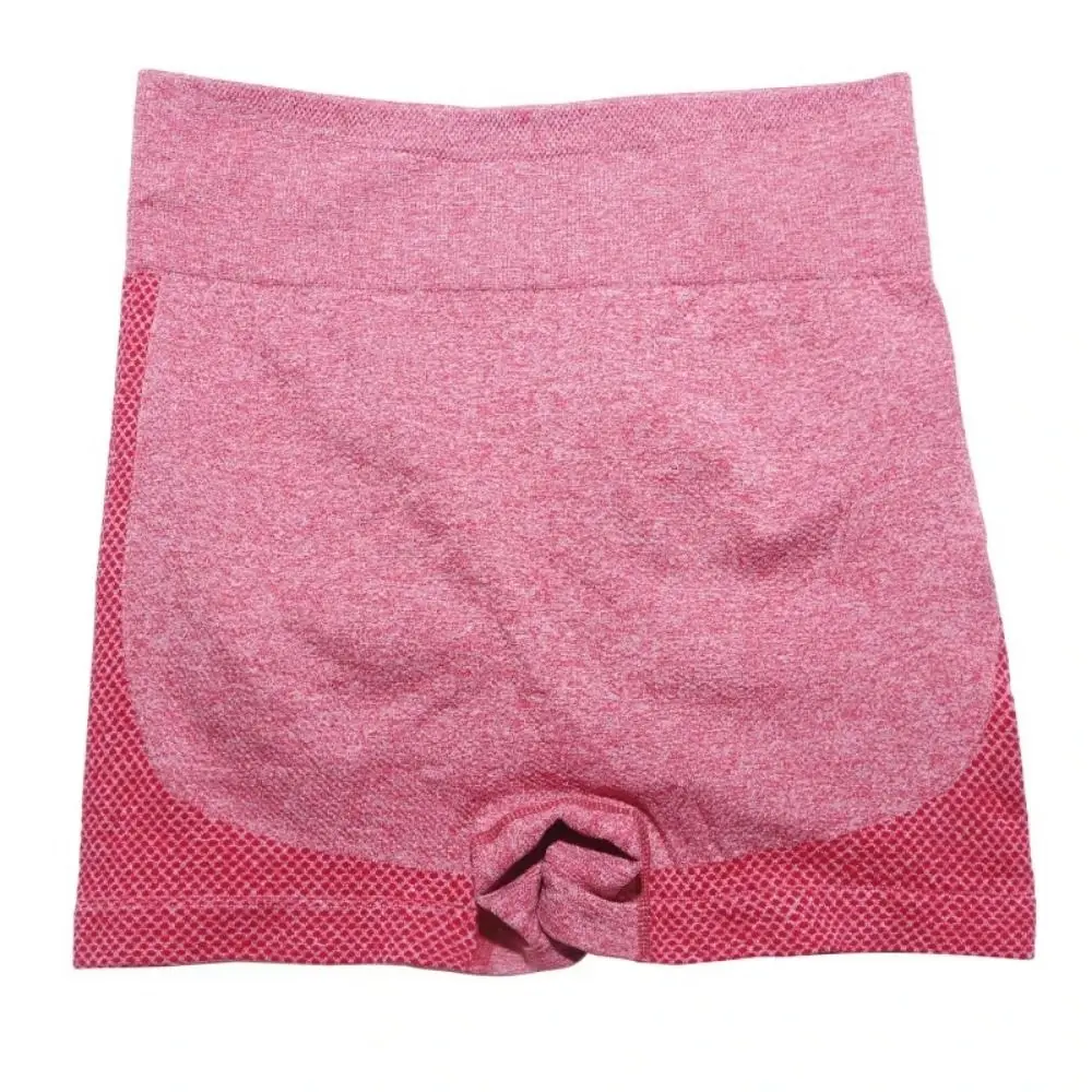 Pantalones cortos de yoga para mujer en color rojo