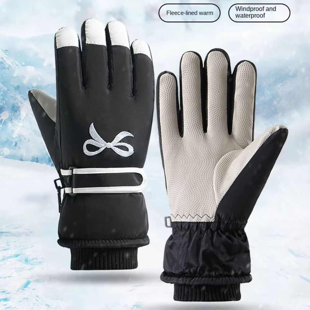 Detalle de la palma antideslizante de los guantes de invierno