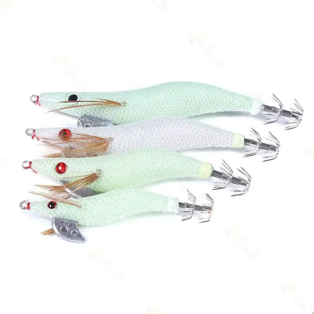Señuelo de pesca con estructura resistente de plástico y acero
