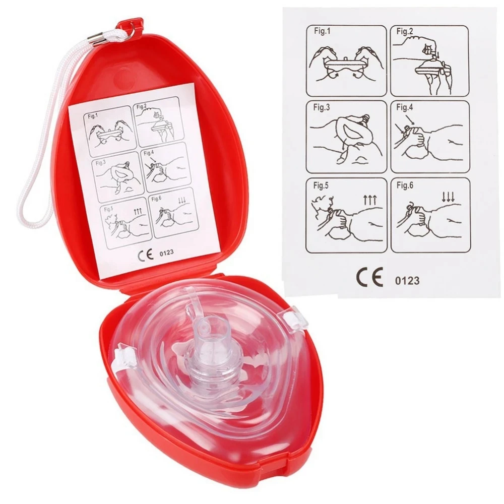 Máscara dentro de su estuche de tela