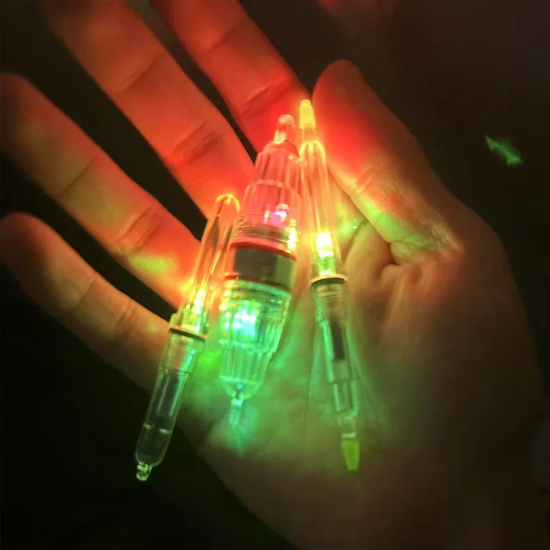 Luces LED recargables para señuelos de pesca nocturna