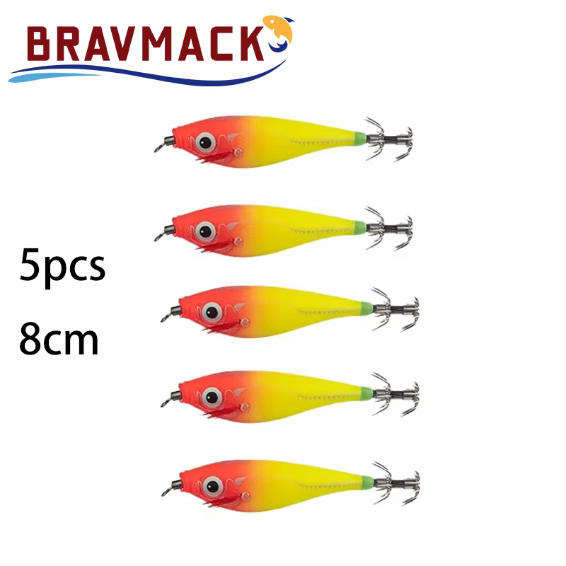 Packaging y presentación completa del set de 5 señuelos luminosos de madera BRAVMACK