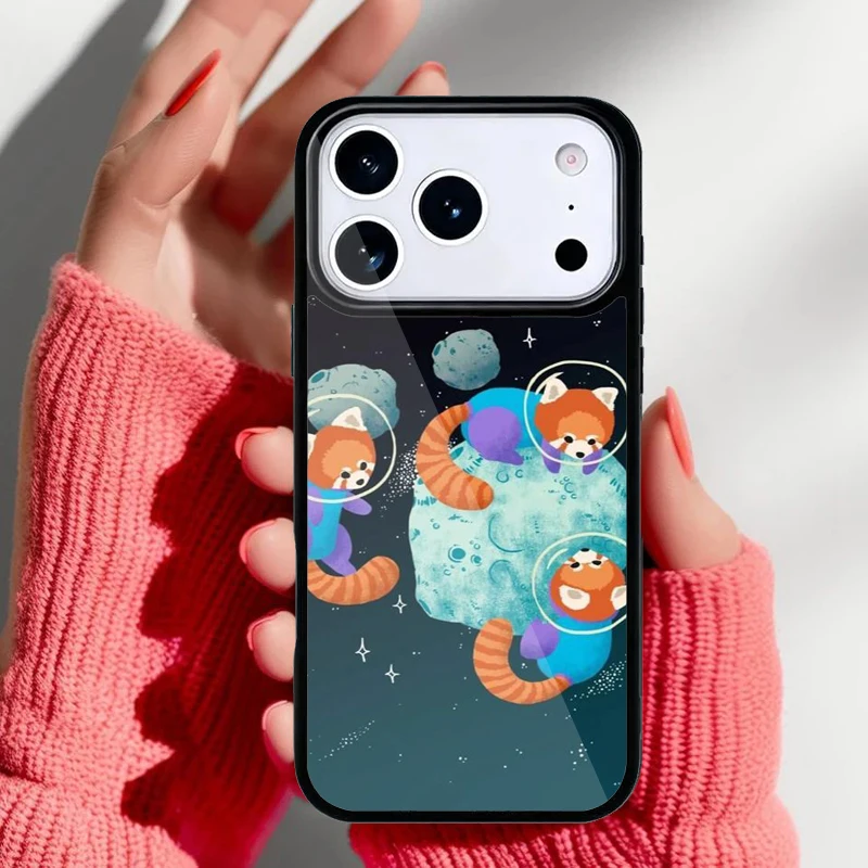 Funda mostrada sobre el teléfono