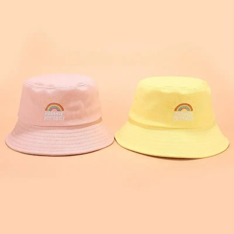 Sombrero de pescador en ambiente de verano