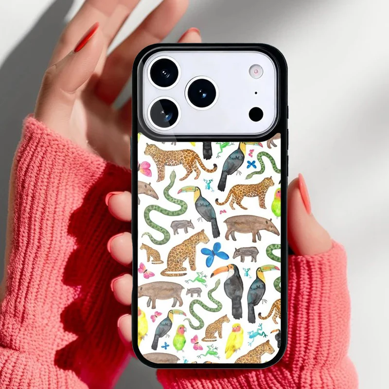 Detalle del diseño de animales en la parte trasera de la funda