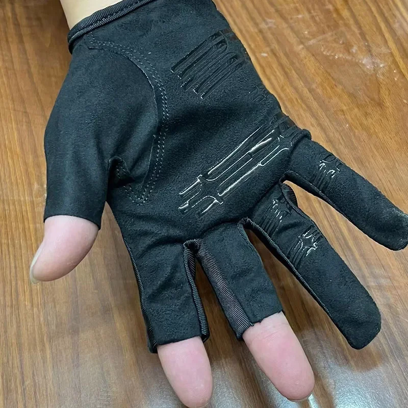 Guantes Gamakatsu mostrando transpirabilidad y protección UV