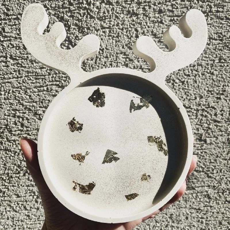 Herramientas y accesorios de manualidades navideñas