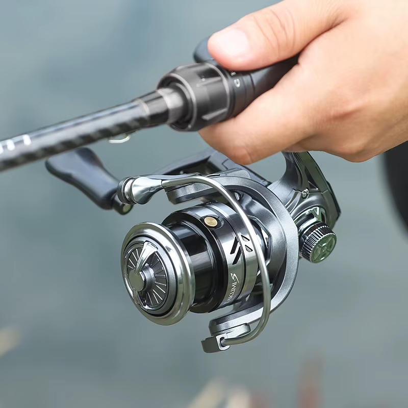 Carrete de pesca metálico Yafang y sus componentes