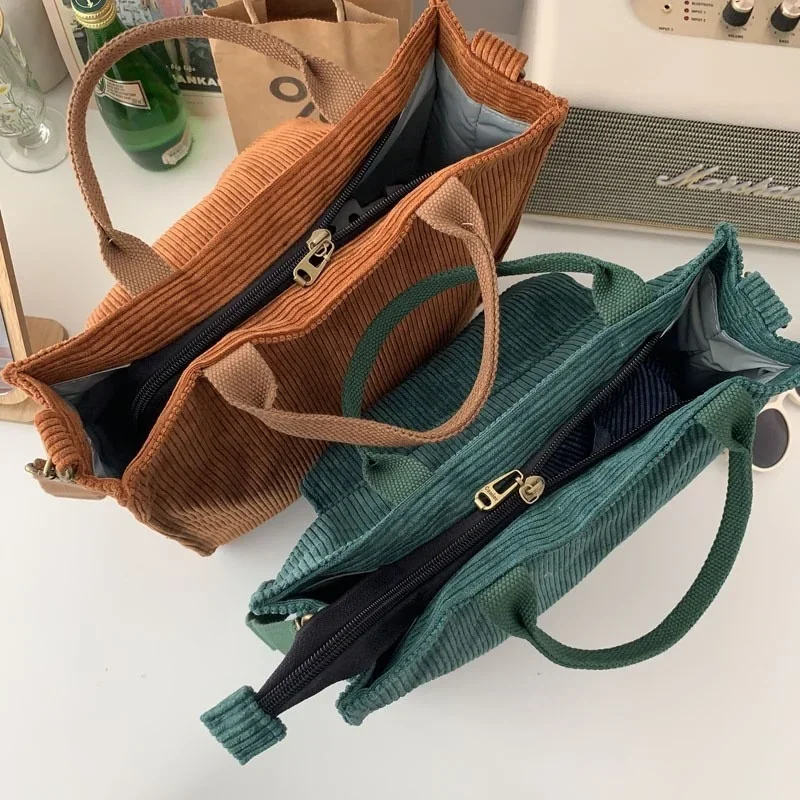 Bolso en beige y marrón