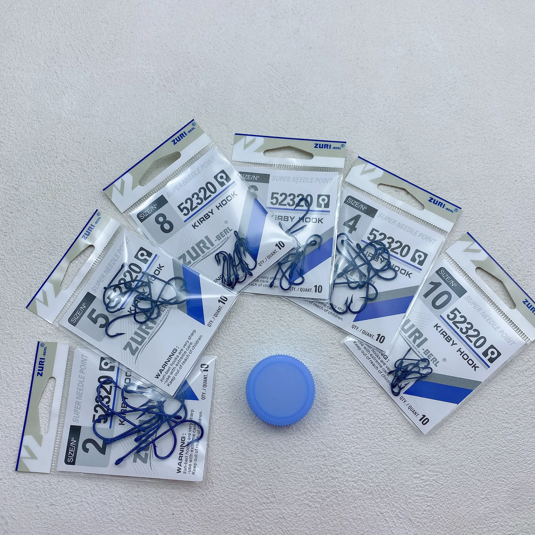 Juego de 30 anzuelos de pesca azules de acero
