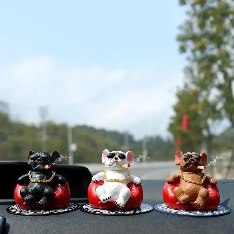 Adorno de coche Bulldog adorable para salpicadero - imagen 3