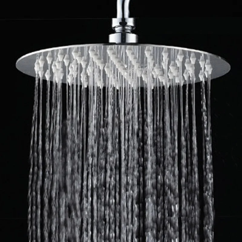 Ducha de baño cuadrada de acero inoxidable mostrando el efecto cascada