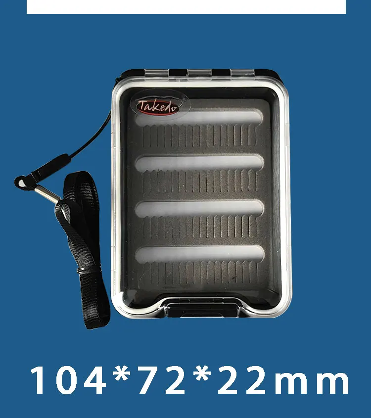 Caja abierta mostrando diferentes tamaños de mosca