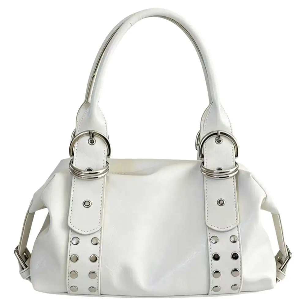 Bolso en color blanco con estilo Y2K