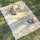 Manta de picnic impermeable con correa de almacenamiento, blanca - imagen 2