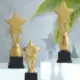 Trofeo baloncesto estrella pentagrama con medalla dorada - imagen 4