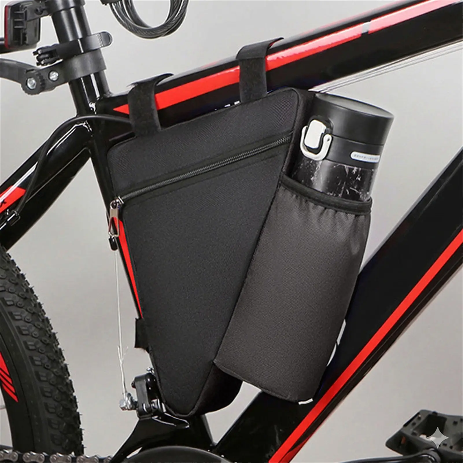Bolsa triangular bicicleta con funda para botella y accesorios - imagen 4