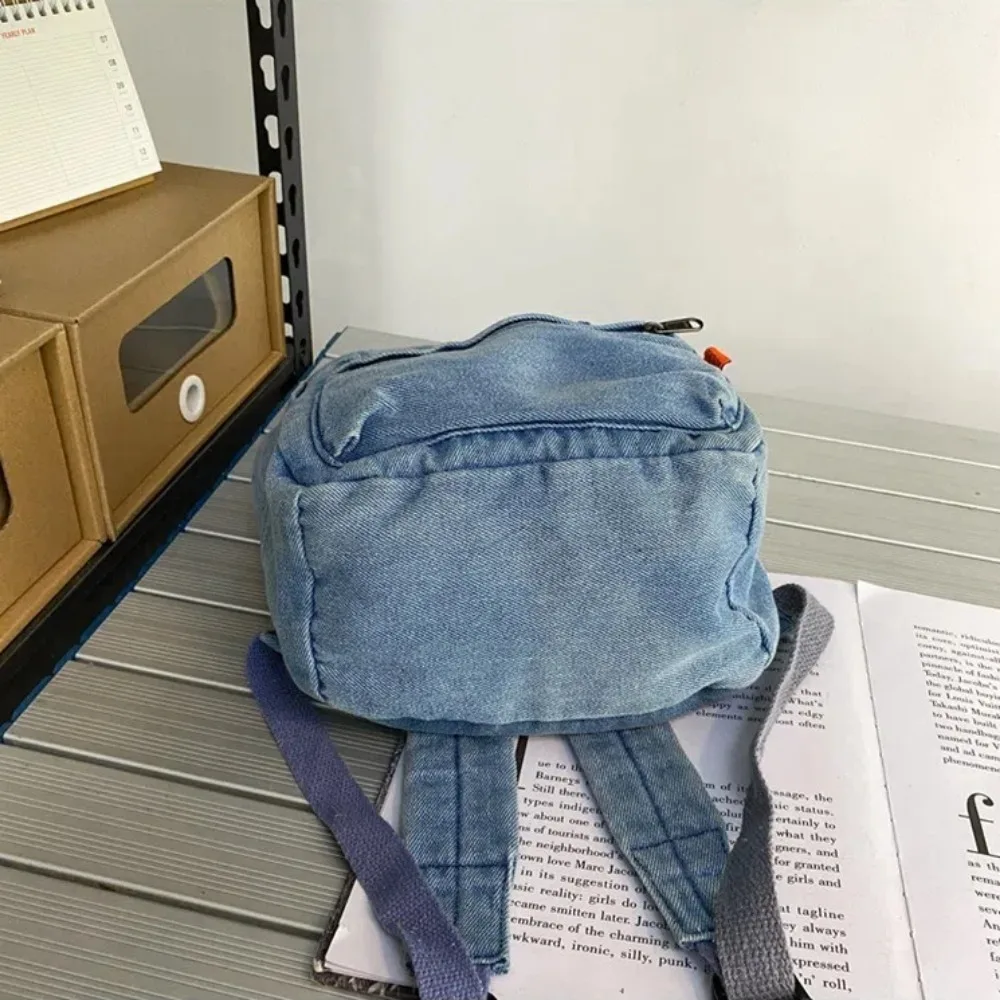 Detalles del denim y color azul oscuro