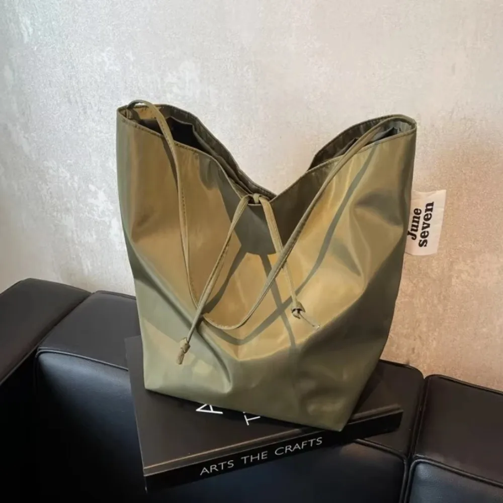 Bolso de pesca tote nailon suave gran capacidad, diseño versátil - imagen 3