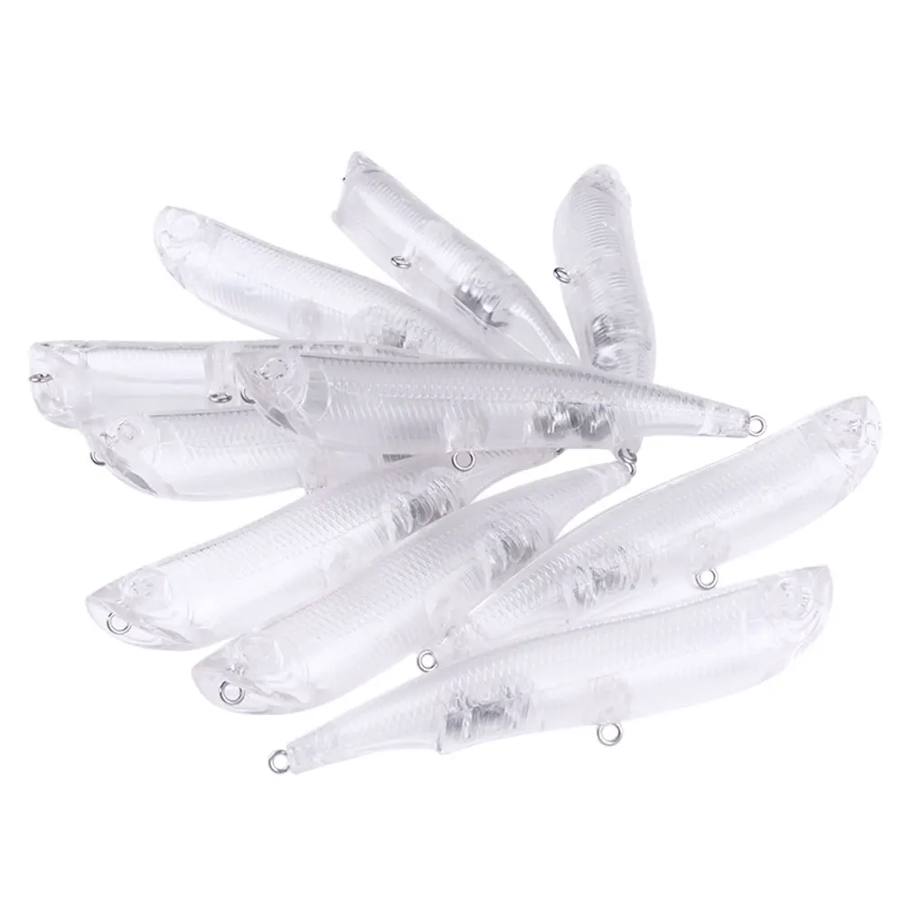 Diferentes ángulos del señuelo pocker transparente