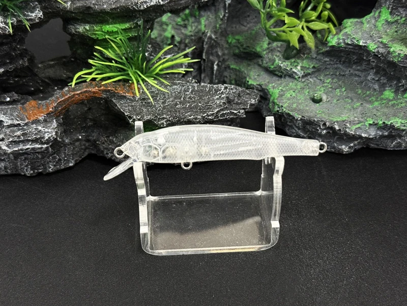 Señuelo en movimiento bajo el agua