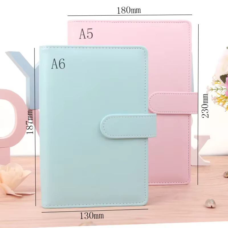 Detalle de la carpeta recargable para apuntes y documentos
