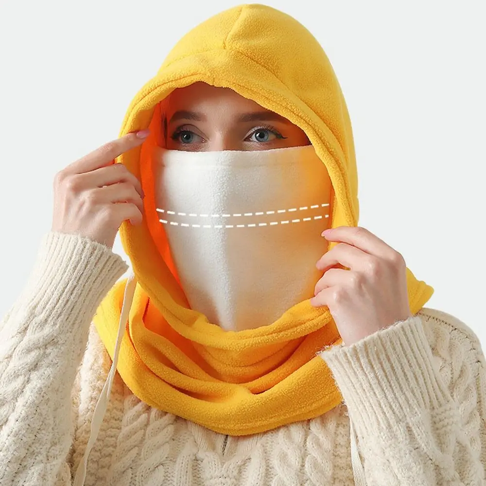 Gorro y calentador de cuello combinado en color mostrado