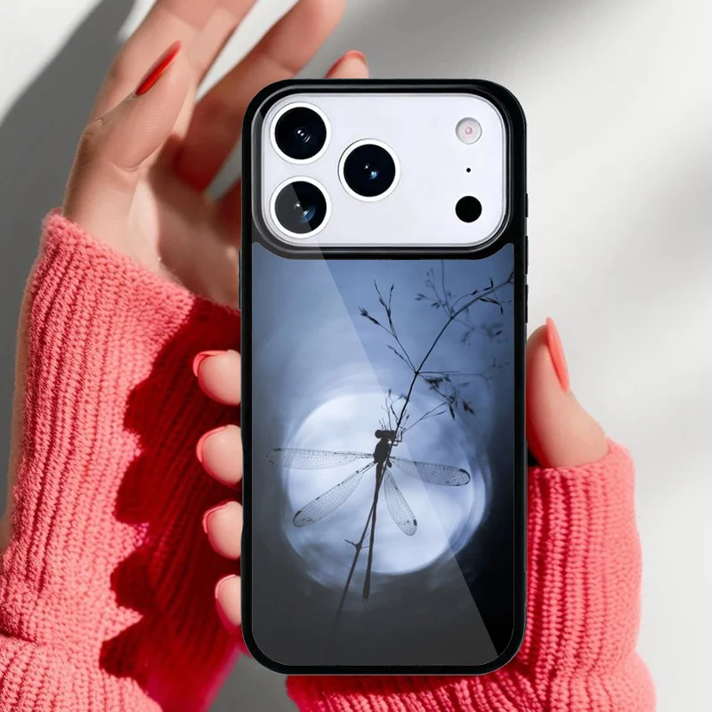 Funda con diseño de libélula en tonos verde y azul