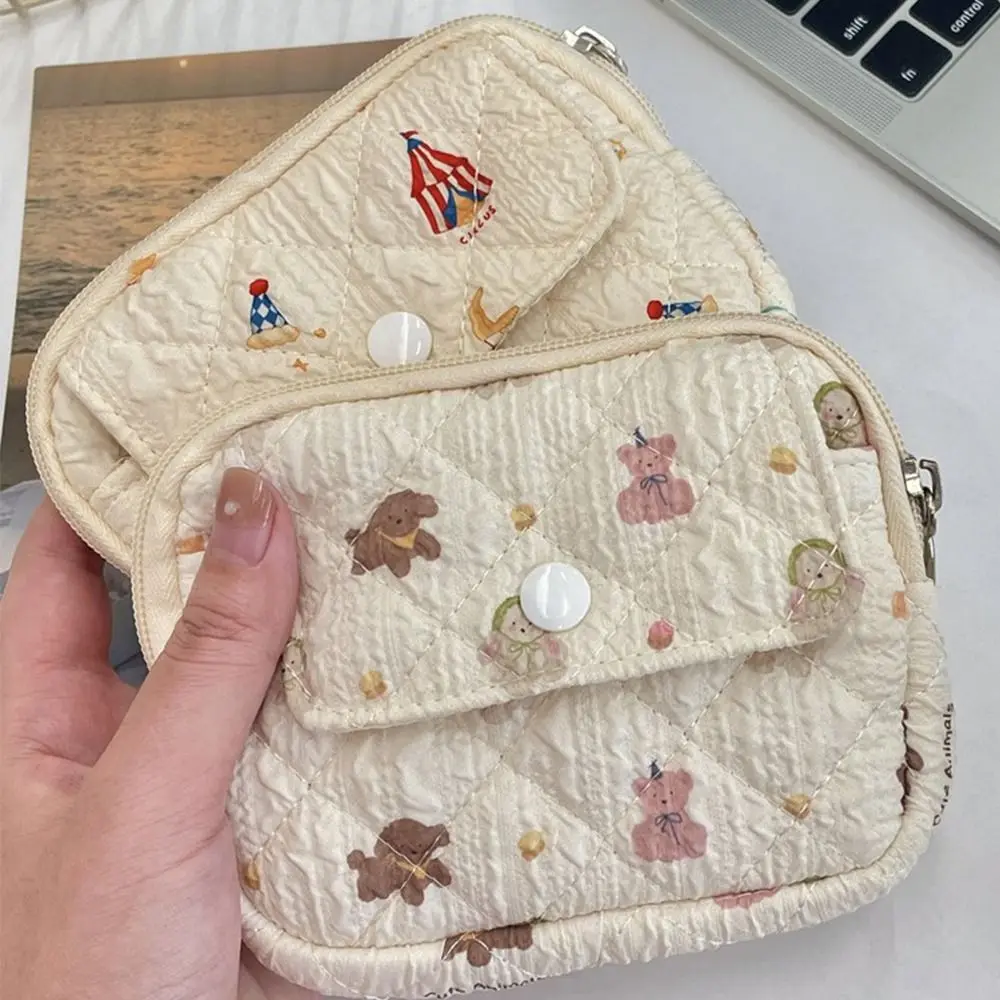 Monedero multifuncional acolchado con diseño floral y porta llaves - imagen 4